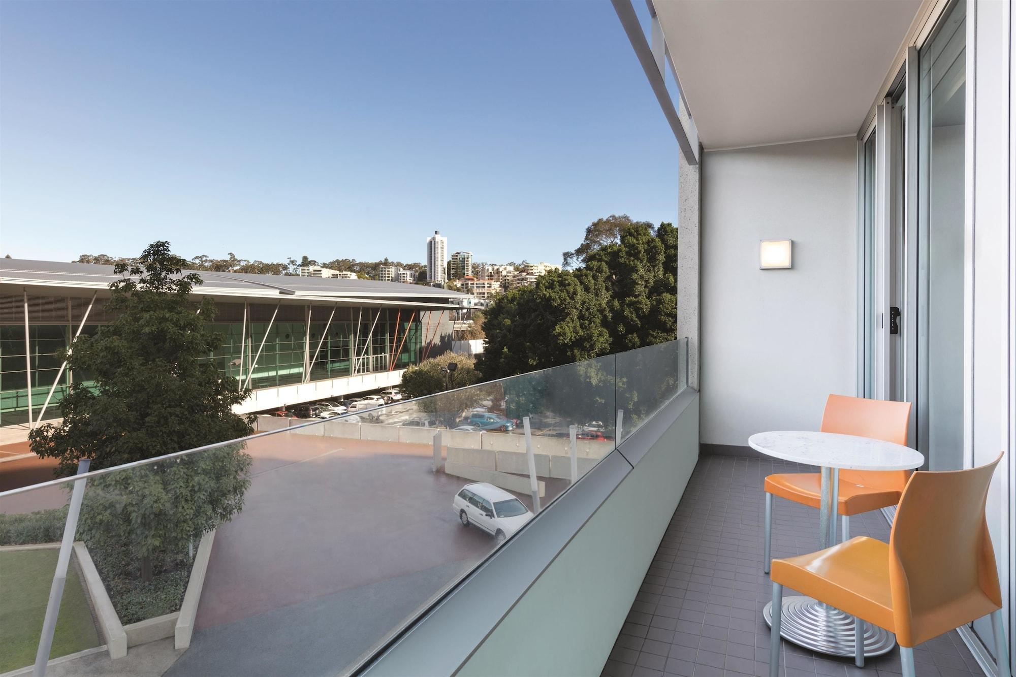 Adina Apartment Hotel Perth Exterior photo