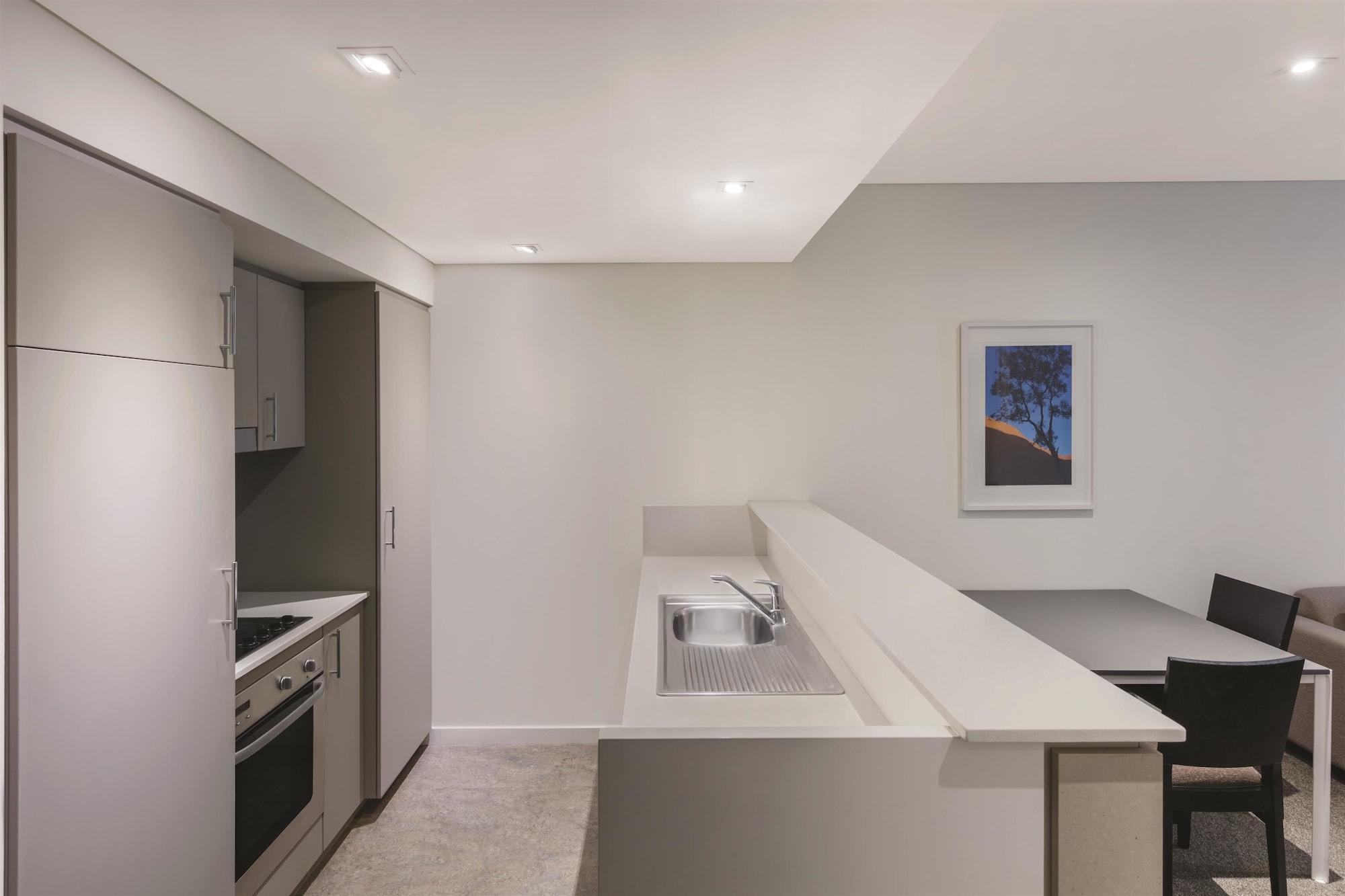 Adina Apartment Hotel Perth Exterior photo
